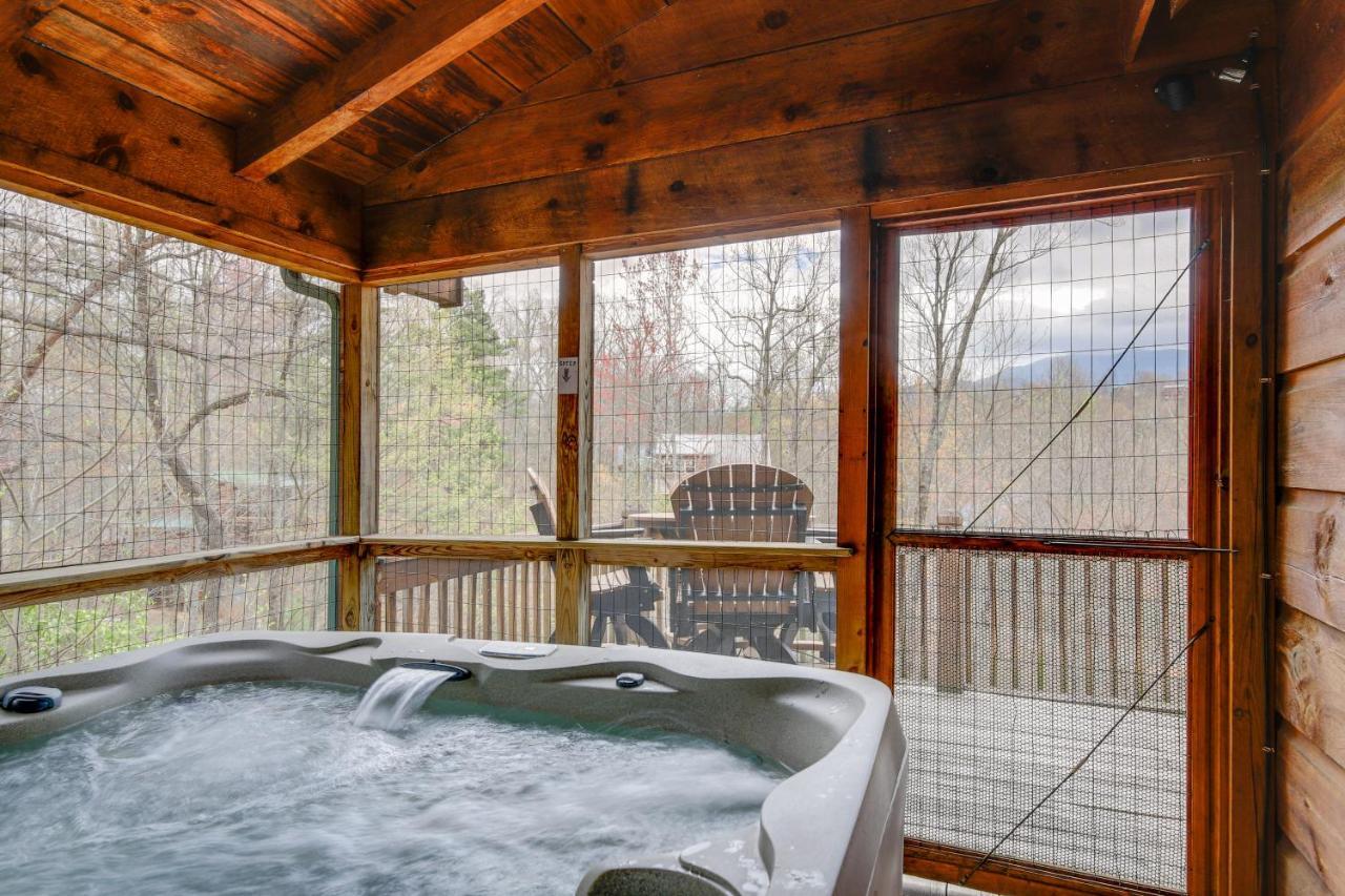 Smoky Mountains Cabin With Hot Tub, Deck And Views! Сивиървил Екстериор снимка