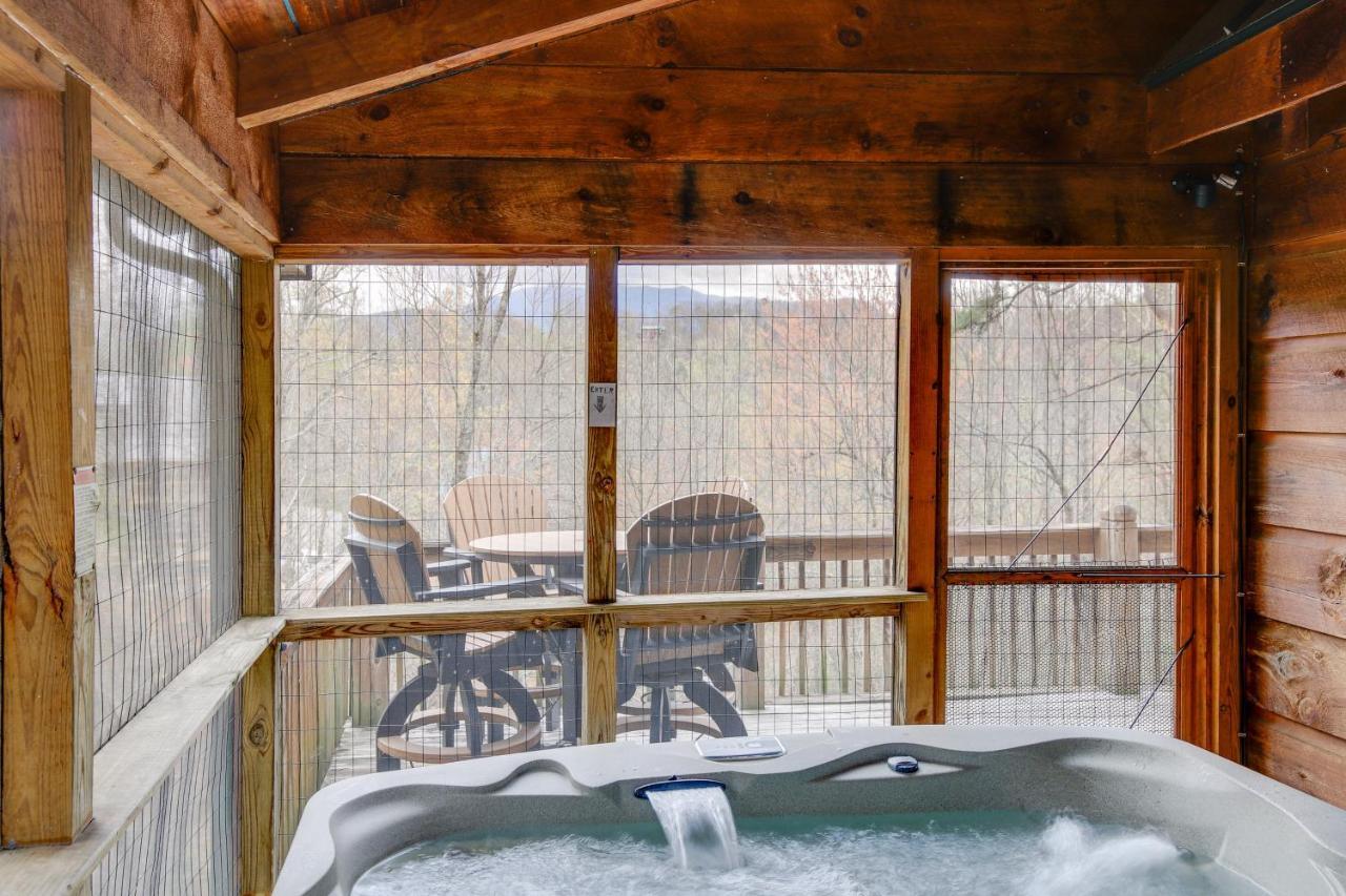 Smoky Mountains Cabin With Hot Tub, Deck And Views! Сивиървил Екстериор снимка