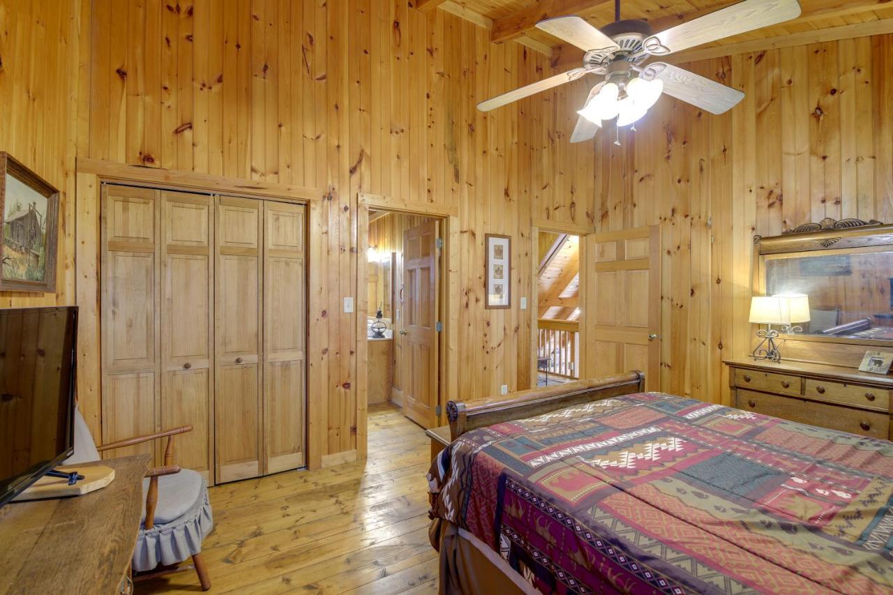Smoky Mountains Cabin With Hot Tub, Deck And Views! Сивиървил Екстериор снимка